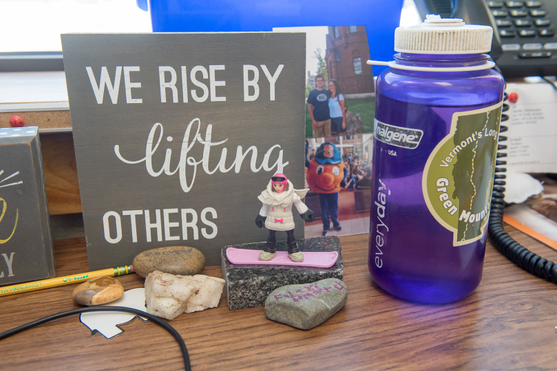 Tracy sign on desk